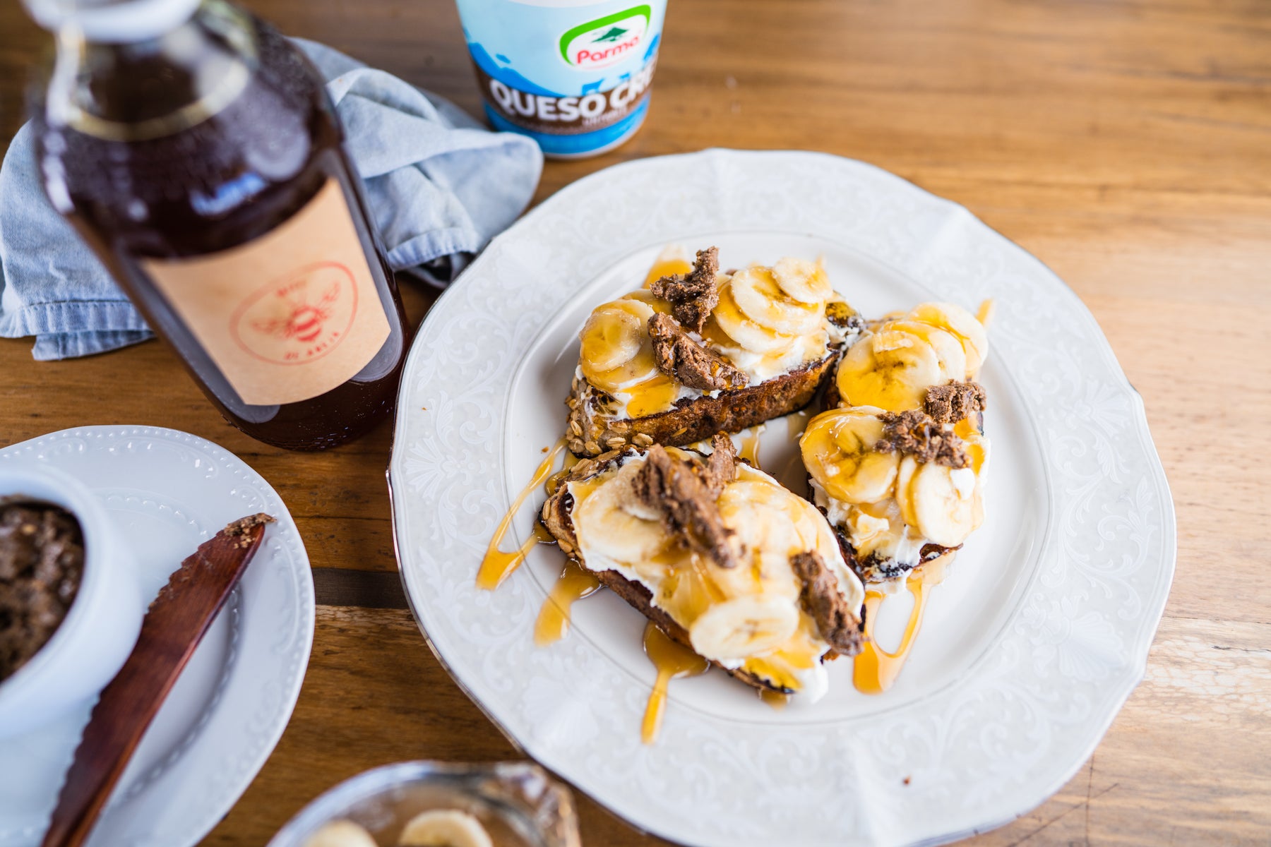 Tostadas integrales de Queso Crema y banano